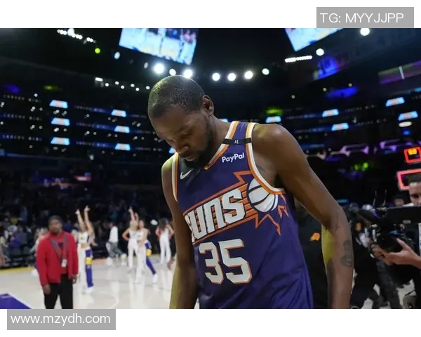 休斯顿火箭队逆转雄鹿！乌度卡盛赞杰伦·格林，杜兰特解析失利原因